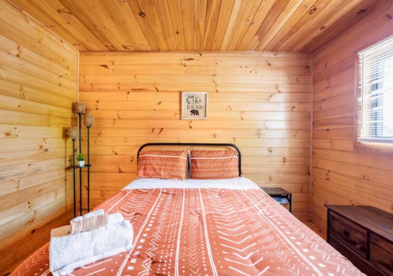 Lazy Bear Cabin Near Nantahala Outdoor Center And Bryson City Exterior photo